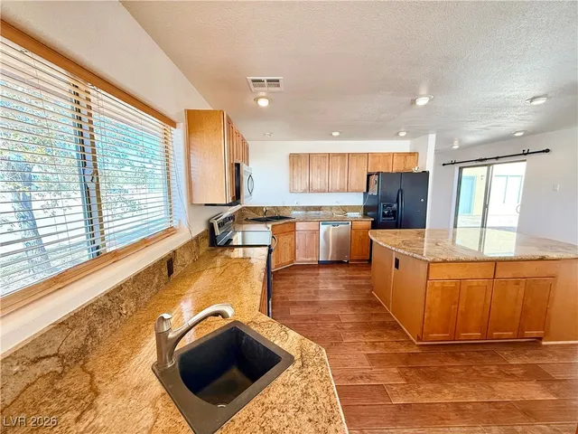 $2,100 | 1100 Dollar Street, Pahrump, NV 89048