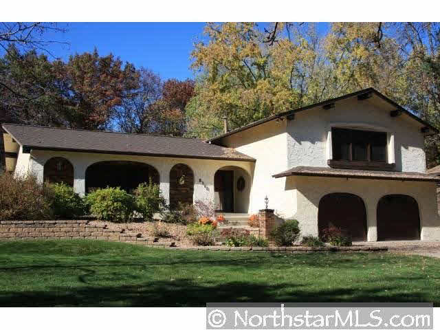 8360 Sunnyside Road Mounds View, MN 55112 - Photo 1 of 10 Gallery Image 1