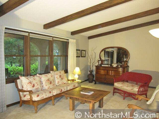8360 Sunnyside Road Mounds View, MN 55112 - Photo 4 of 10 Gallery Image 4