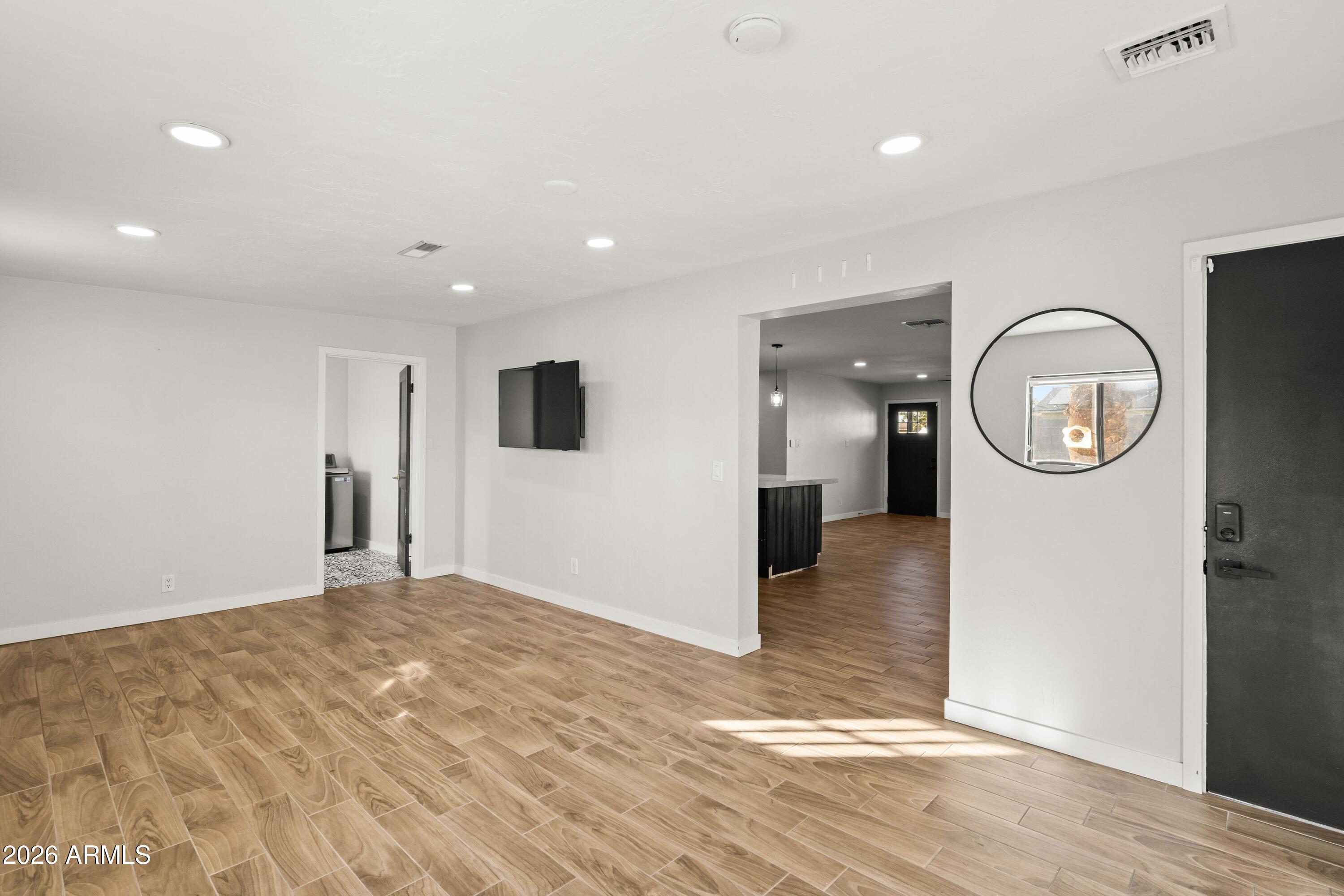 1715 South Roberts Road Tempe, AZ 85281 - Photo 13 of 24 013_Second Family Room