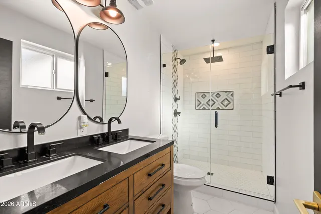 $549,000 | 1715 South Roberts Road, Tempe, AZ 85281