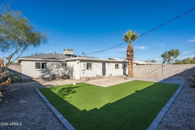 $549,000 | 1715 South Roberts Road, Tempe, AZ 85281