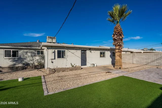 $549,000 | 1715 South Roberts Road, Tempe, AZ 85281