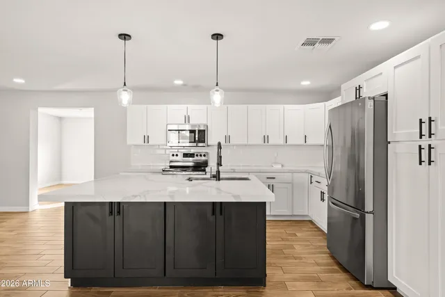 $549,000 | 1715 South Roberts Road, Tempe, AZ 85281