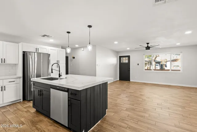 $549,000 | 1715 South Roberts Road, Tempe, AZ 85281