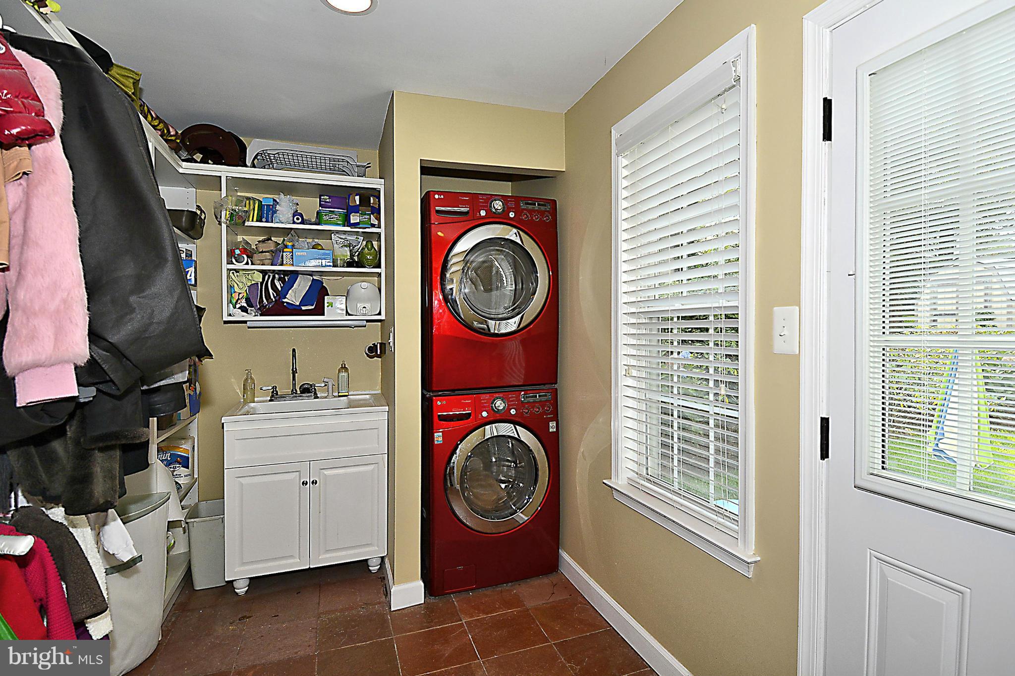 10412 Barrie Avenue Silver Spring, MD 20902 - Photo 17 of 30 Interior (General)