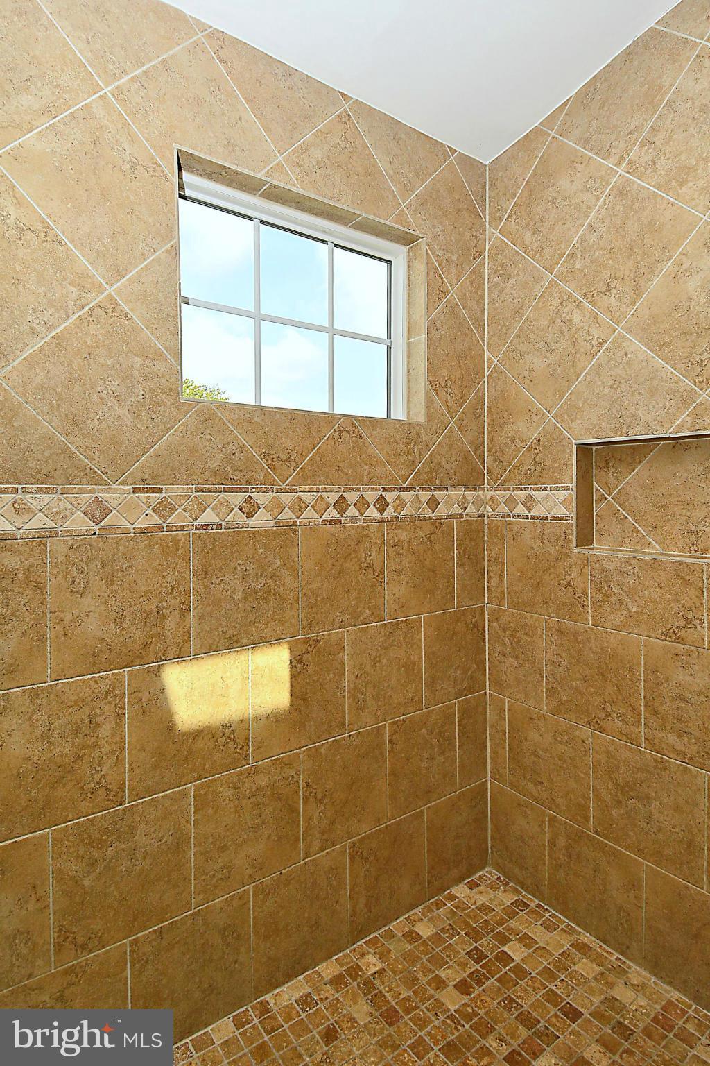 10412 Barrie Avenue Silver Spring, MD 20902 - Photo 20 of 30 Bath (Master)