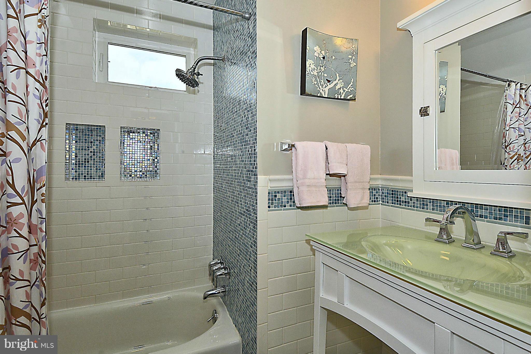 10412 Barrie Avenue Silver Spring, MD 20902 - Photo 22 of 30 Bath