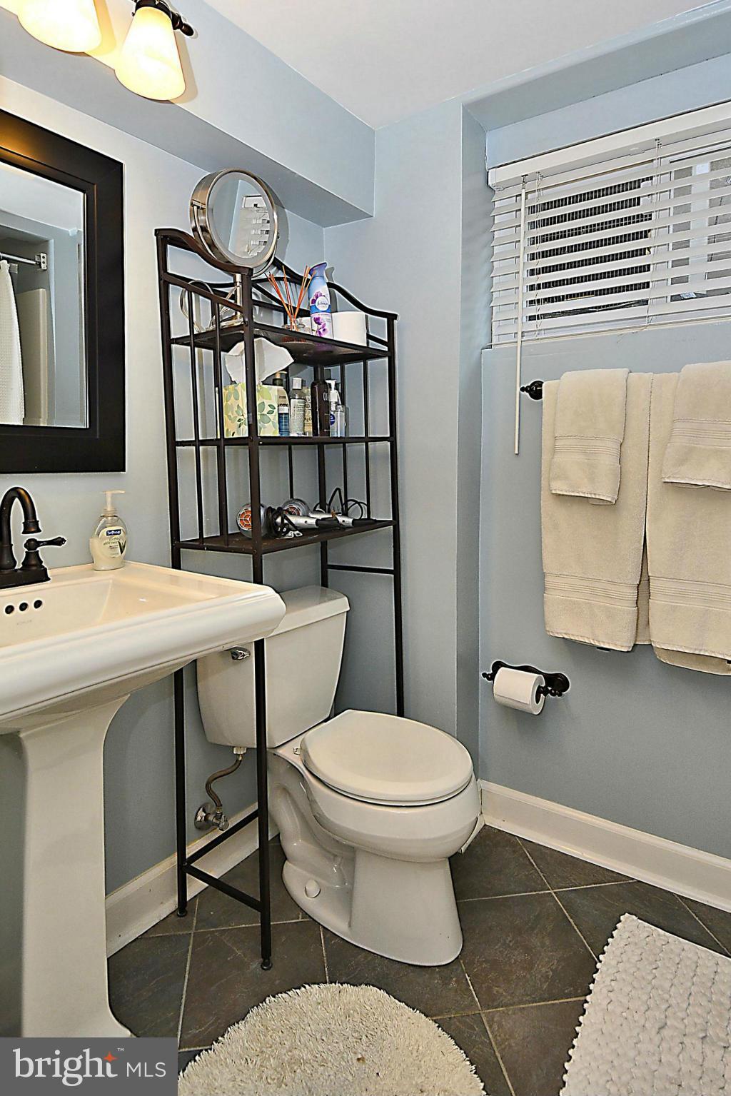 10412 Barrie Avenue Silver Spring, MD 20902 - Photo 26 of 30 Bath