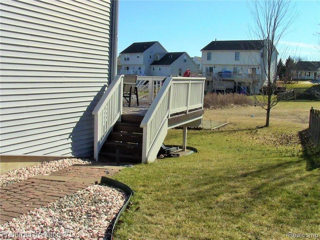 2792 Laurel Ridge Lane Howell, MI 48843 - Photo 19 of 21 17-IMG_4880.JPG