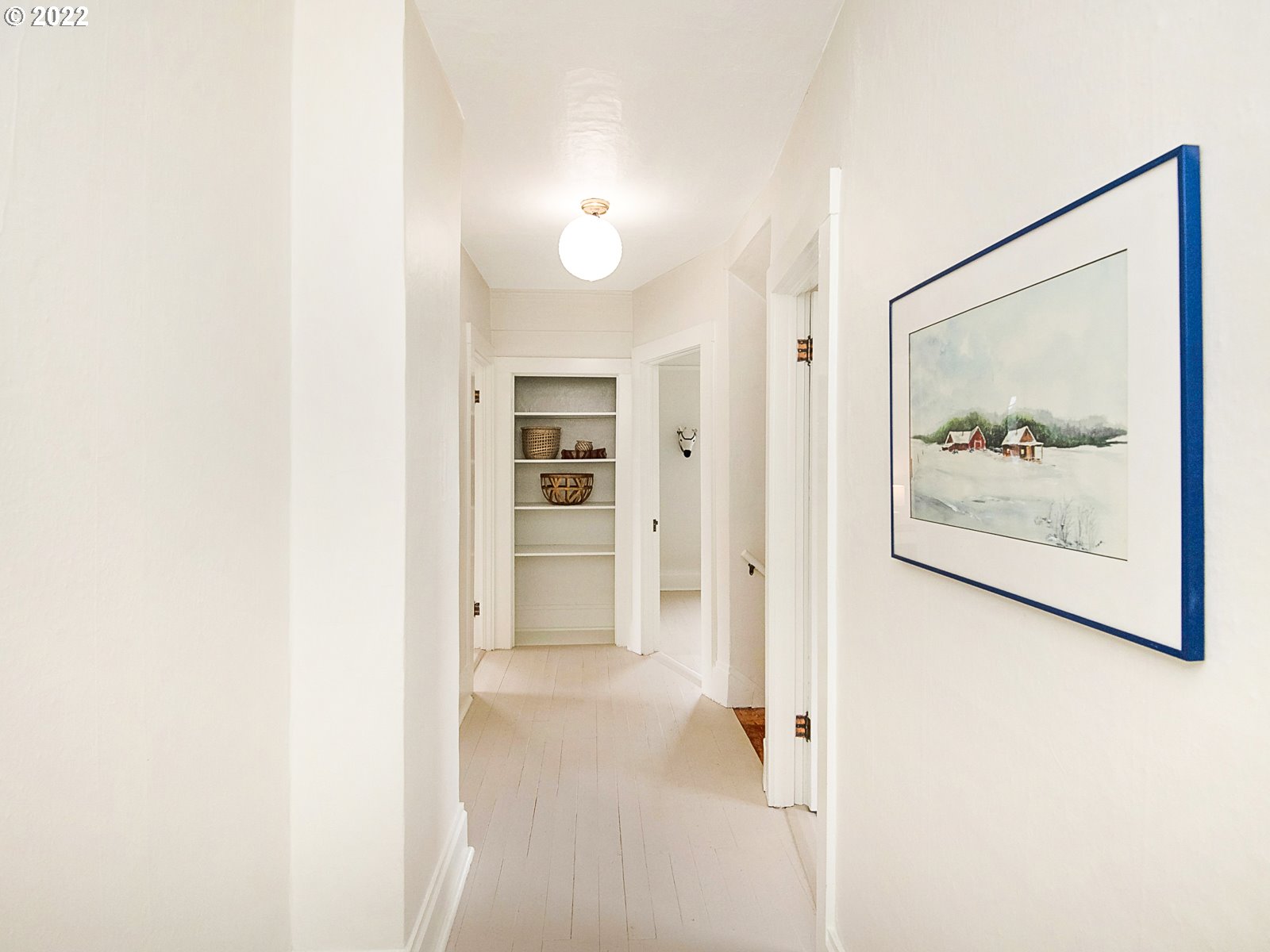 2041 North Rosa Parks Way Portland, OR 97217 - Photo 15 of 32 Hallway