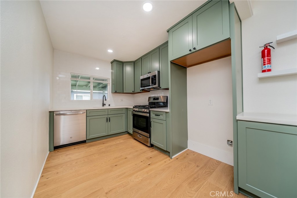 4474 Highland Place Riverside, CA 92506 - Photo 10 of 30 Gallery Image 10