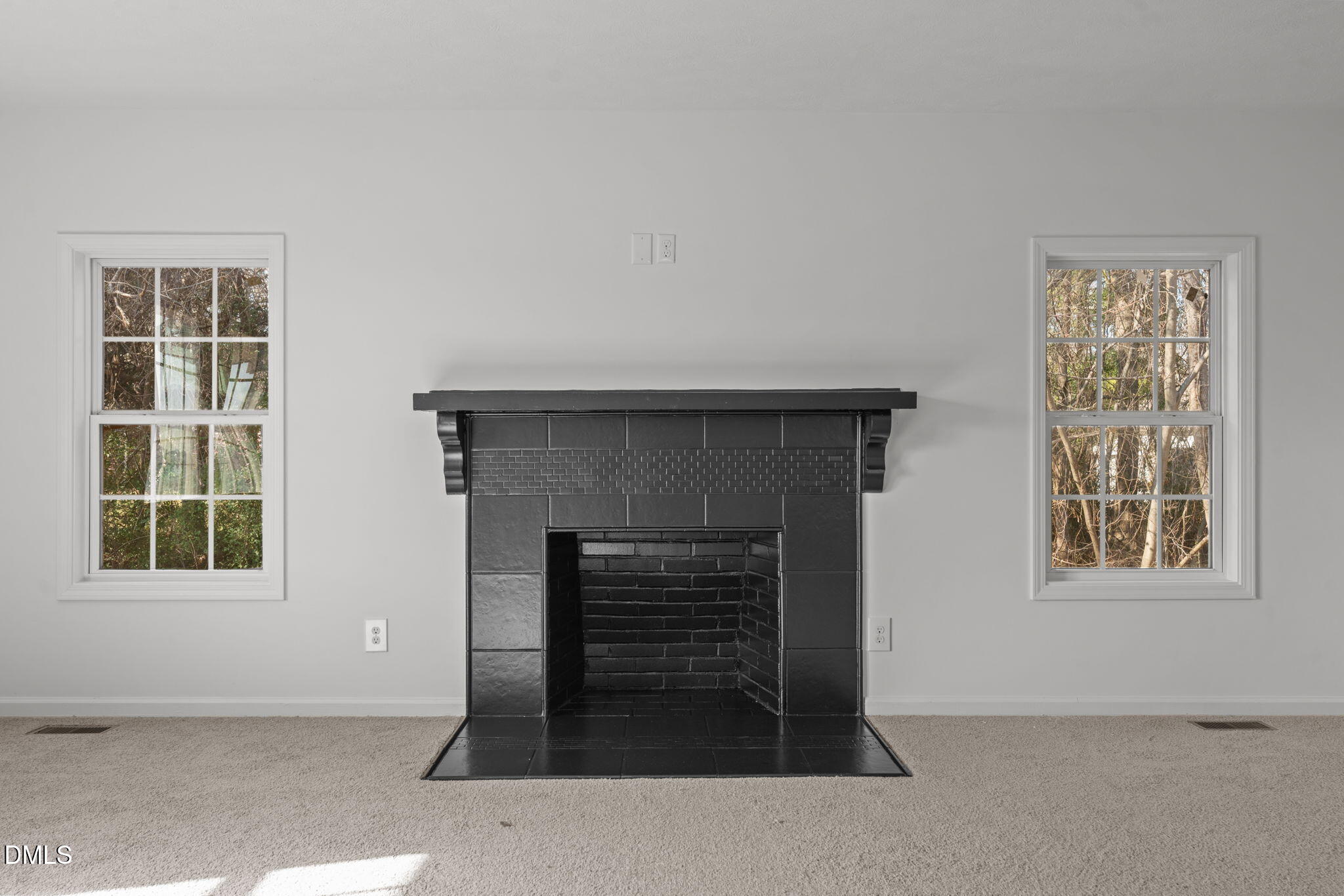 5420 Shipman Road Hope Mills, NC 28348 - Photo 3 of 31