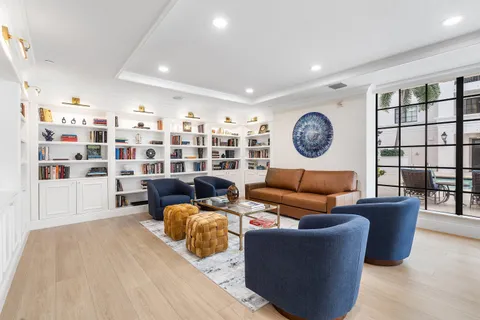 $339,000 | 233 South Federal Highway, Unit 404, Boca Raton, FL 33432