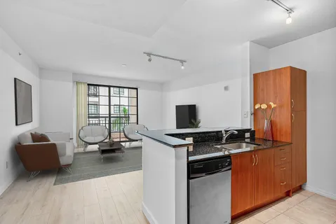 $339,000 | 233 South Federal Highway, Unit 404, Boca Raton, FL 33432