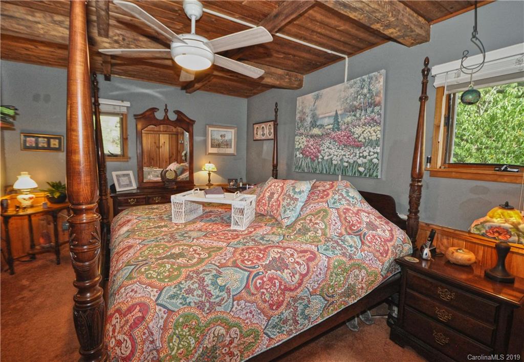 378 Howard Moore Road Hot Springs, NC 28743 - Photo 11 of 41 Gallery Image 11