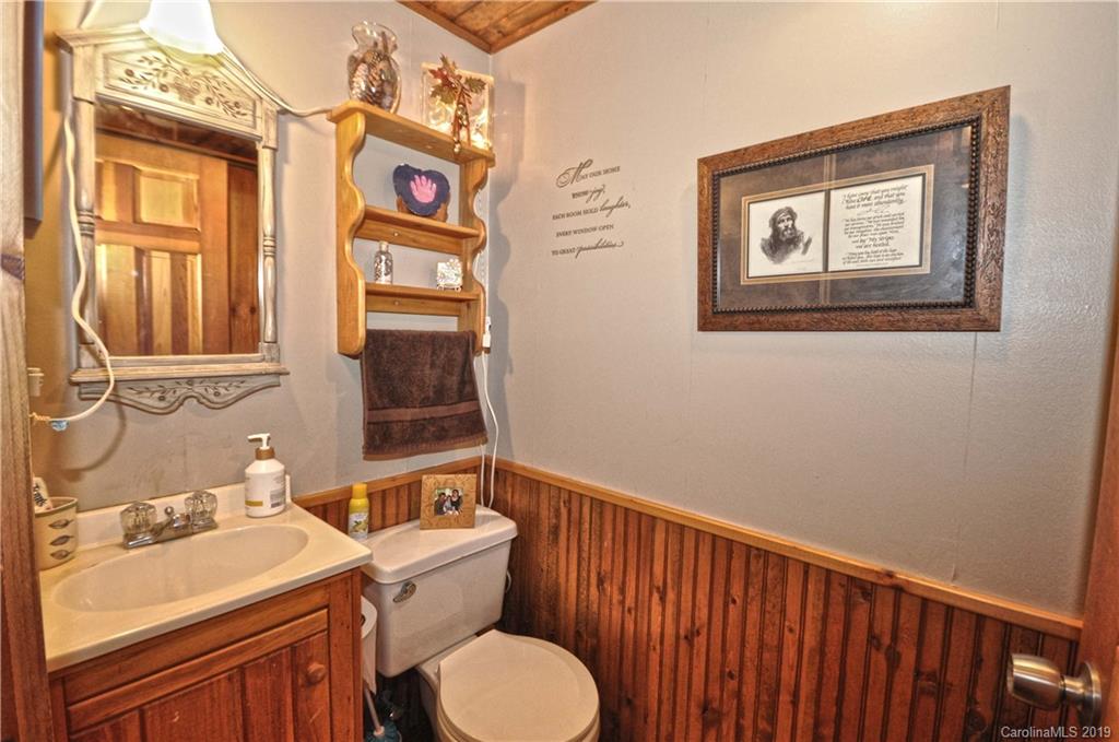 378 Howard Moore Road Hot Springs, NC 28743 - Photo 16 of 41 Gallery Image 16