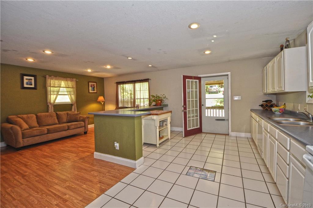 378 Howard Moore Road Hot Springs, NC 28743 - Photo 28 of 41 Gallery Image 28