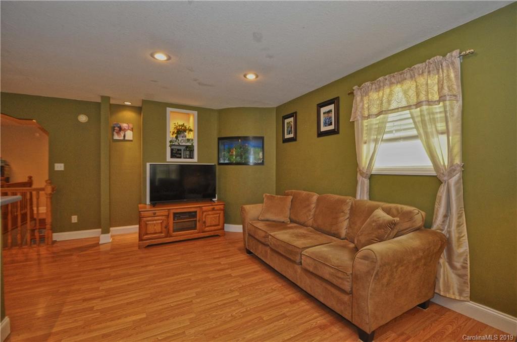 378 Howard Moore Road Hot Springs, NC 28743 - Photo 32 of 41 Gallery Image 32