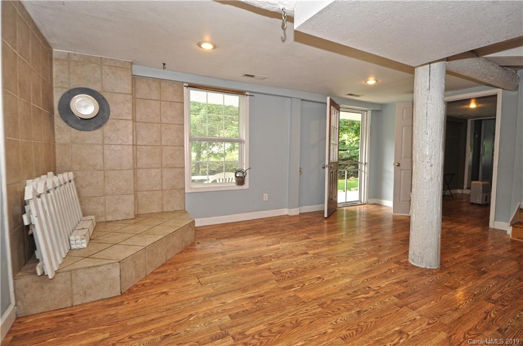 378 Howard Moore Road Hot Springs, NC 28743 - Photo 35 of 41 Gallery Image 35