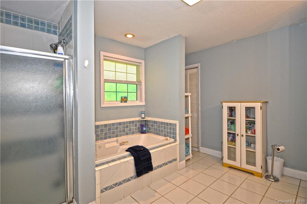 378 Howard Moore Road Hot Springs, NC 28743 - Photo 37 of 41 Gallery Image 37
