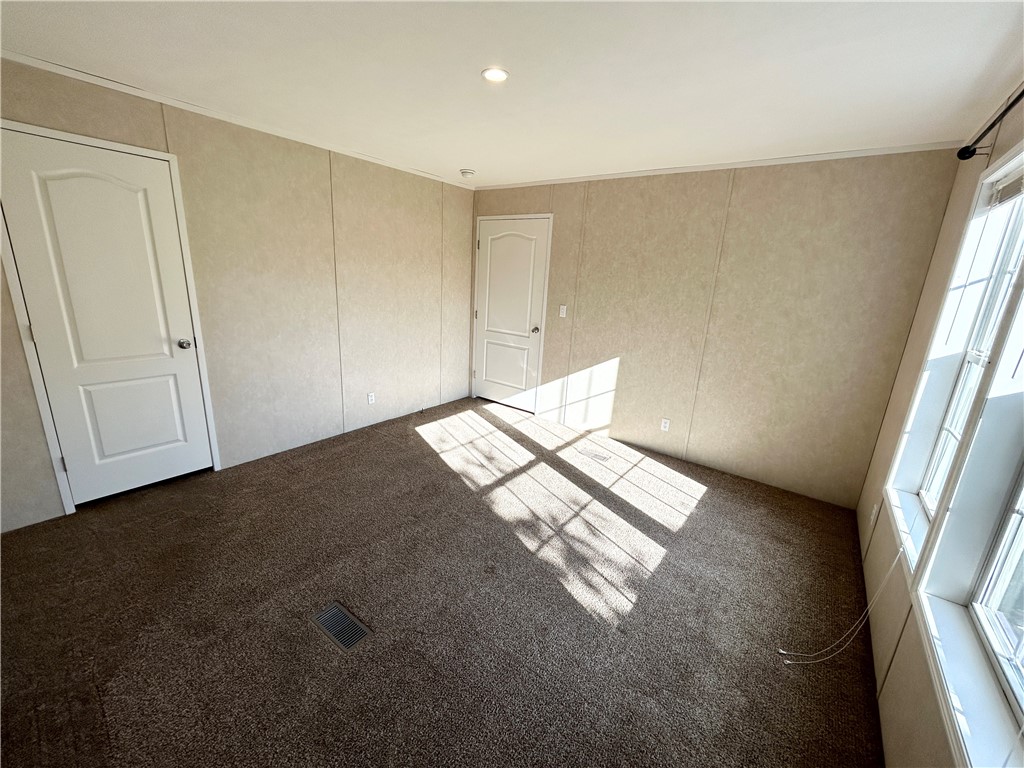 210 Spring Run Manchester, NY 14432 - Photo 12 of 28