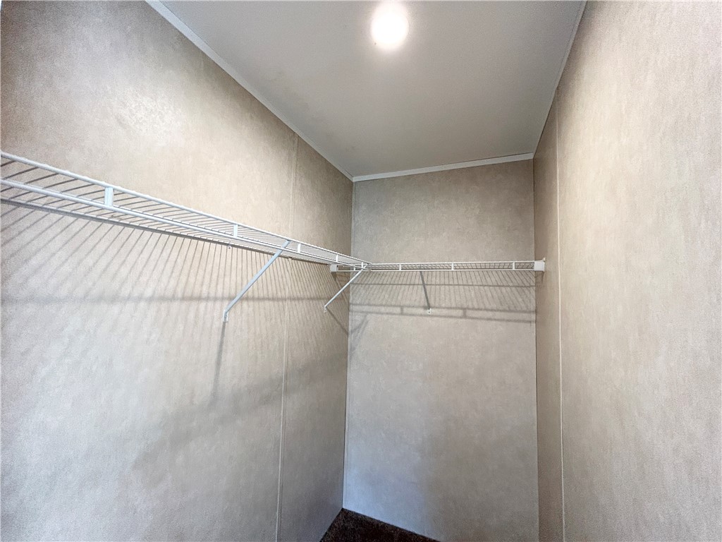 210 Spring Run Manchester, NY 14432 - Photo 13 of 28