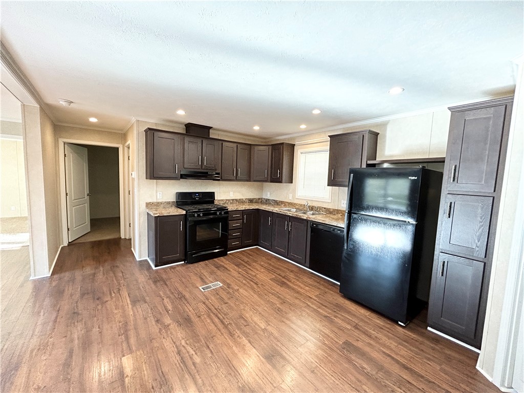 210 Spring Run Manchester, NY 14432 - Photo 19 of 28