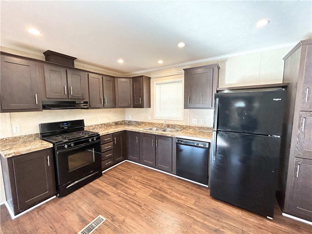 210 Spring Run Manchester, NY 14432 - Photo 20 of 28