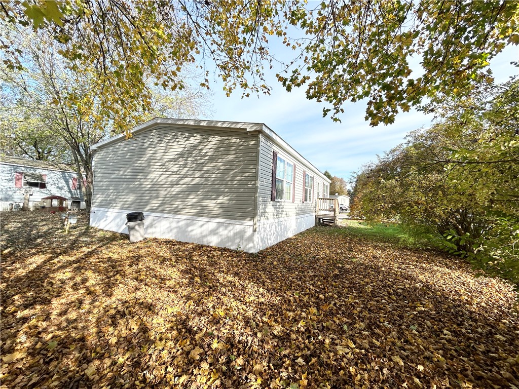 210 Spring Run Manchester, NY 14432 - Photo 25 of 28