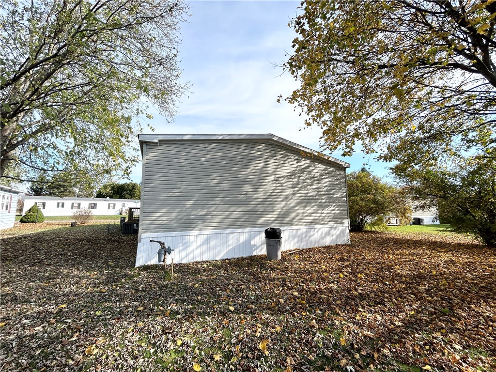 210 Spring Run Manchester, NY 14432 - Photo 26 of 28