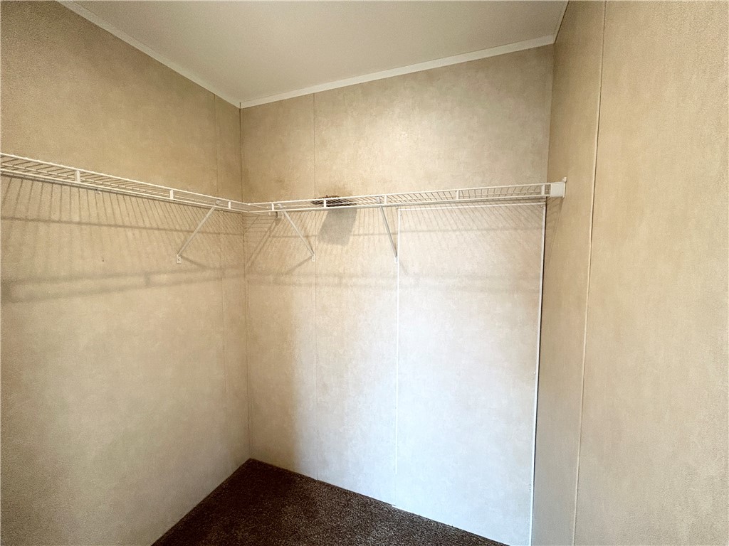 210 Spring Run Manchester, NY 14432 - Photo 8 of 28