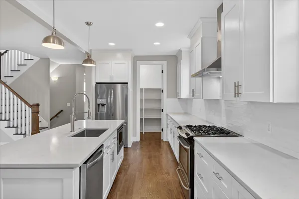 $925,000 | 721 East Farnum Avenue, Royal Oak, MI 48067