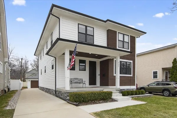 $925,000 | 721 East Farnum Avenue, Royal Oak, MI 48067