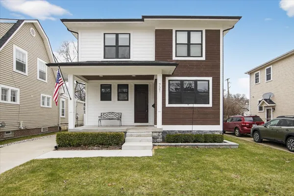 $925,000 | 721 East Farnum Avenue, Royal Oak, MI 48067