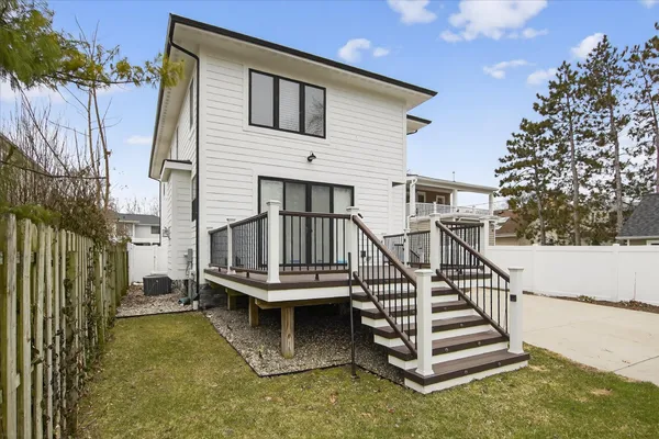 $925,000 | 721 East Farnum Avenue, Royal Oak, MI 48067