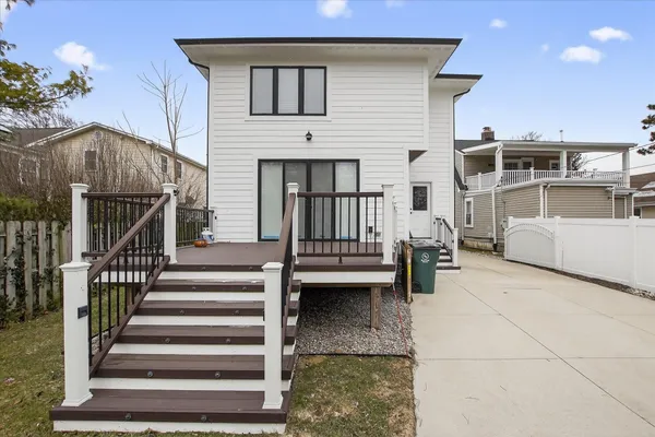 $925,000 | 721 East Farnum Avenue, Royal Oak, MI 48067