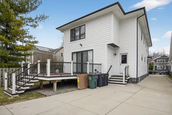 $925,000 | 721 East Farnum Avenue, Royal Oak, MI 48067