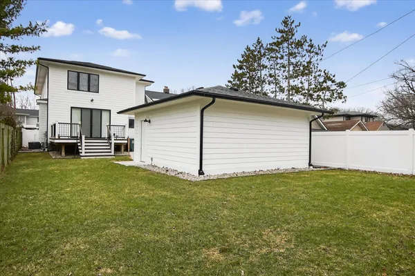 $925,000 | 721 East Farnum Avenue, Royal Oak, MI 48067