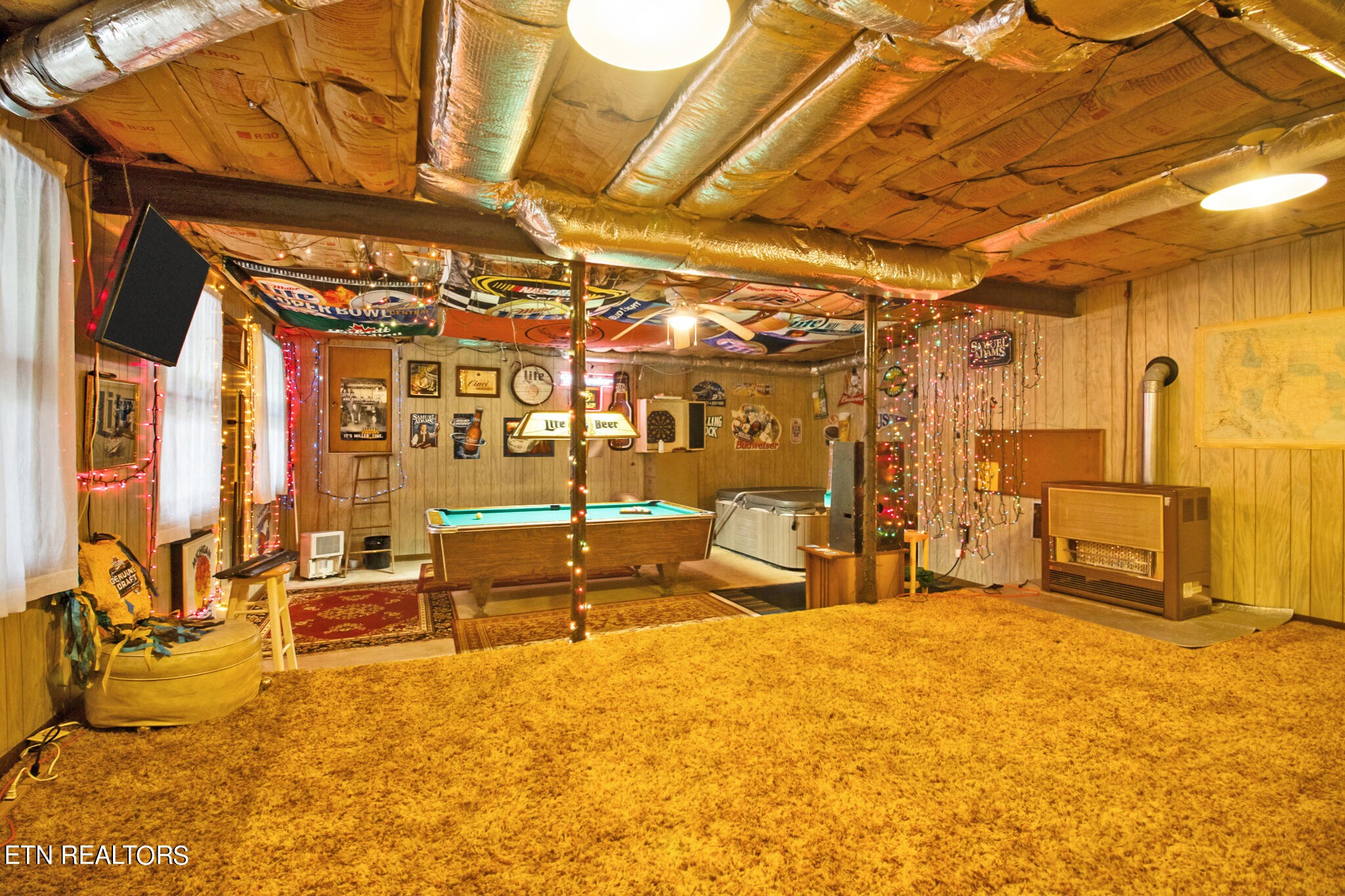 1620 Bell Road Crossville, TN 38571 - Photo 27 of 54 a view of a indoor swimming pool