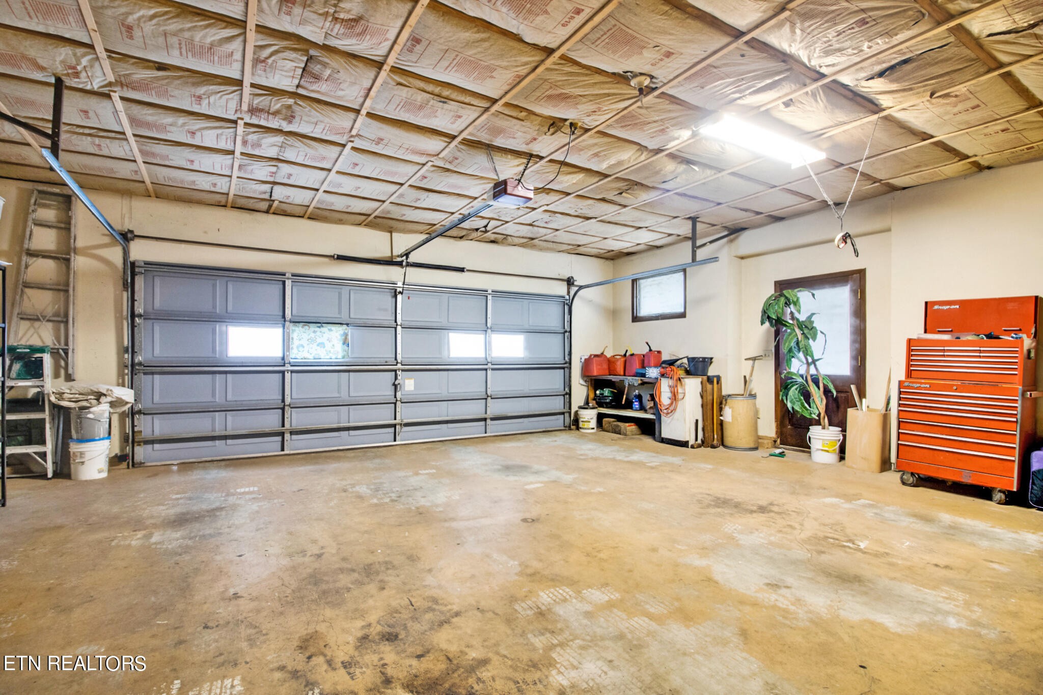 1620 Bell Road Crossville, TN 38571 - Photo 30 of 54 a view of a big room with air conditioner duct and materials on floor