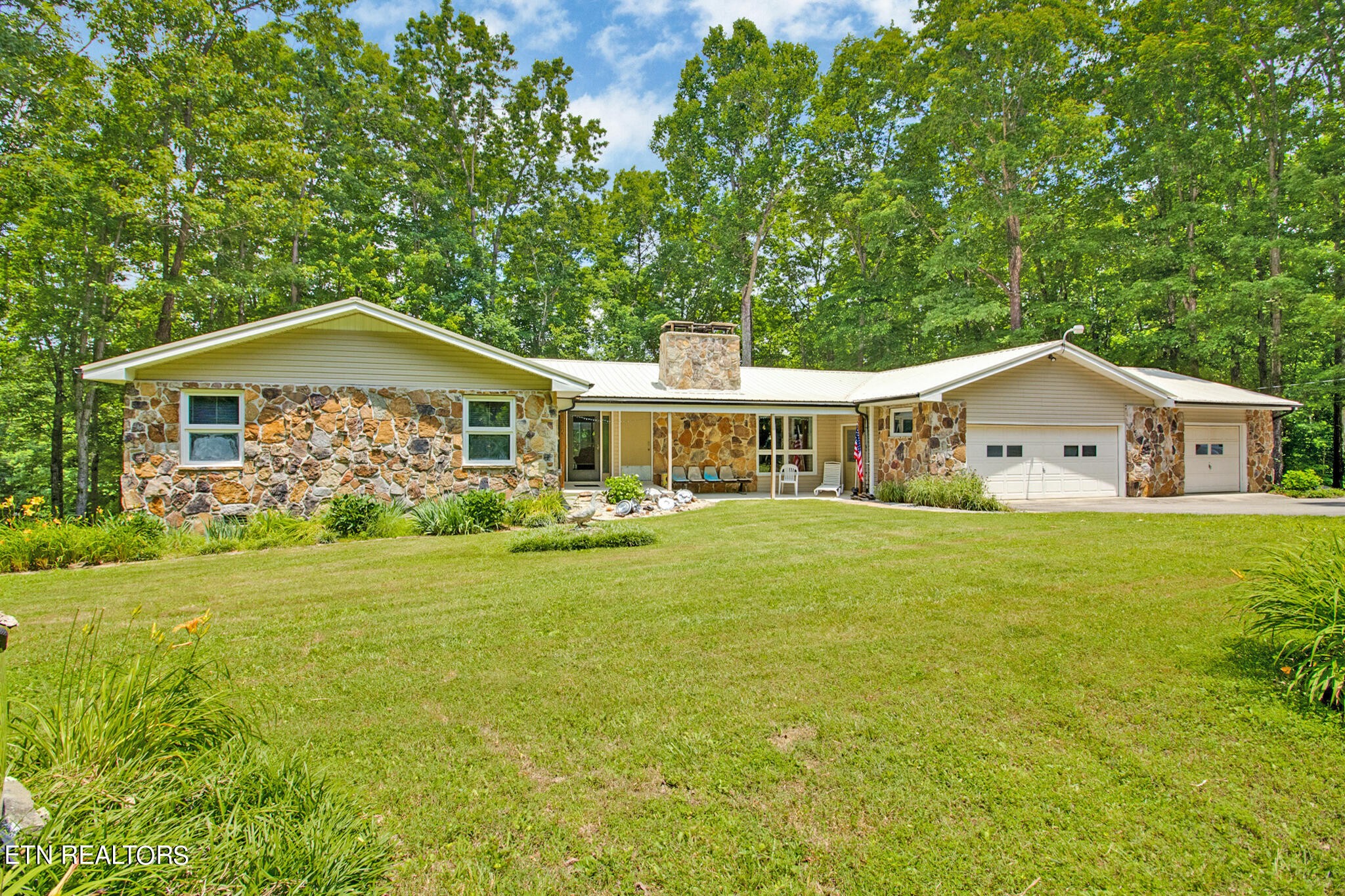 1620 Bell Road Crossville, TN 38571 - Photo 3 of 54 a front view of house with yard and green space