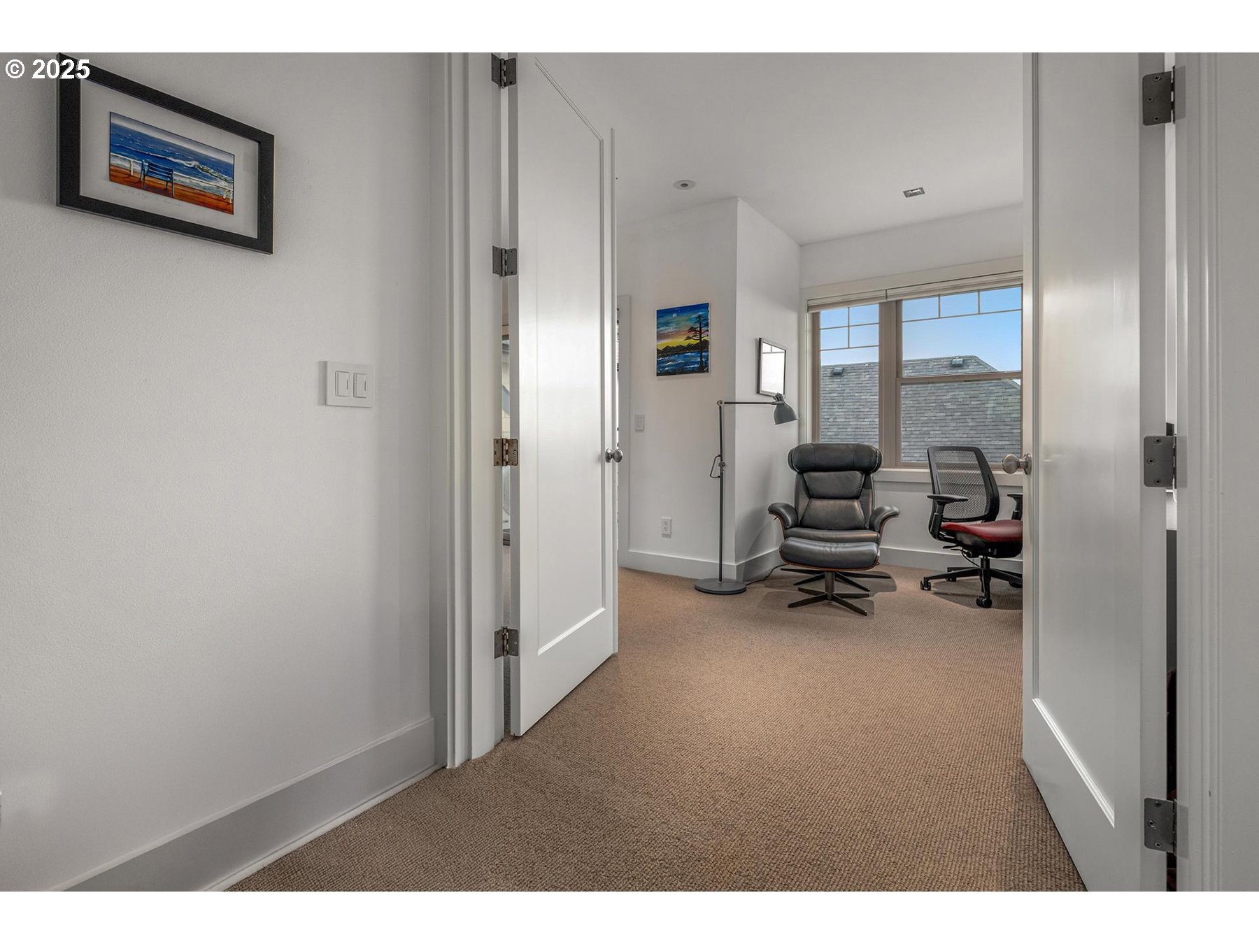 2416 Southwest Cedar Street Portland, OR 97205 - Photo 9 of 33 Gallery Image 9