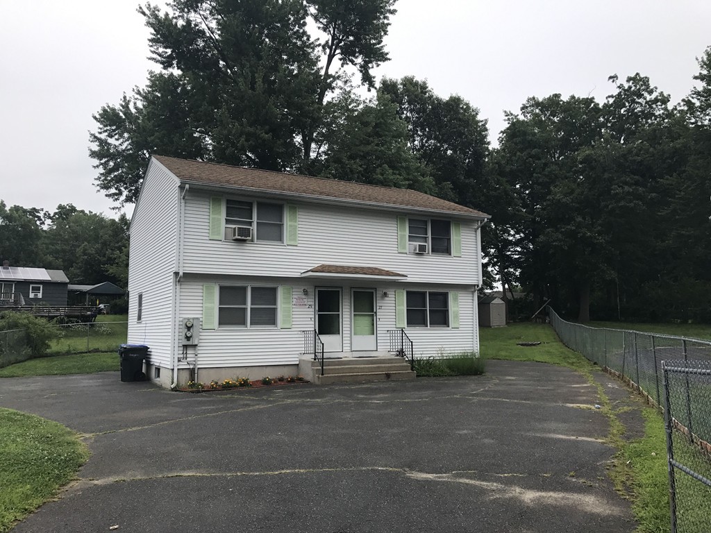 27-29 Dunhill Avenue Springfield, MA 01151 - Photo 1 of 11 Gallery Image 1