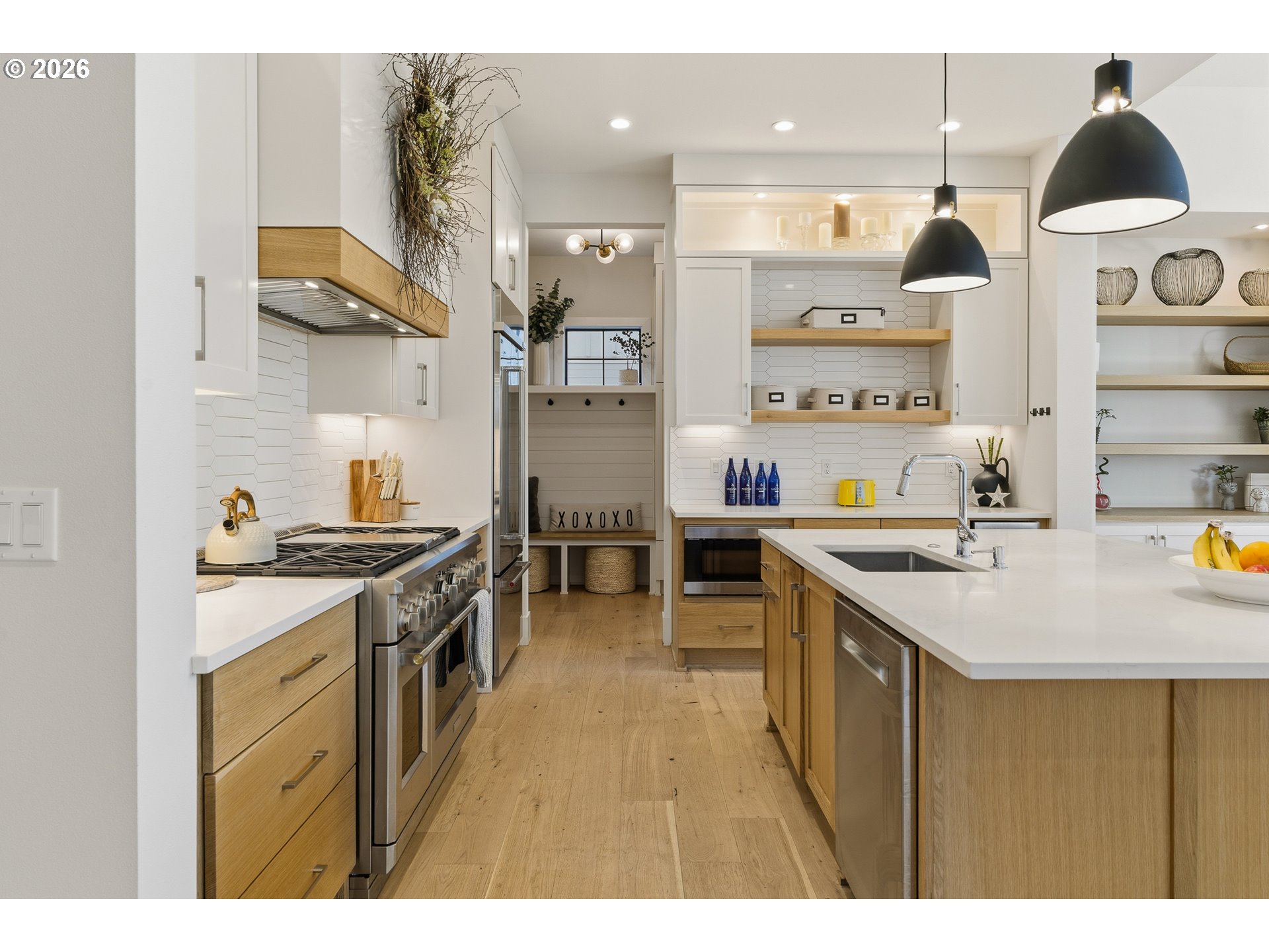 9364 Southwest Morrison Street Portland, OR 97225 - Photo 10 of 44