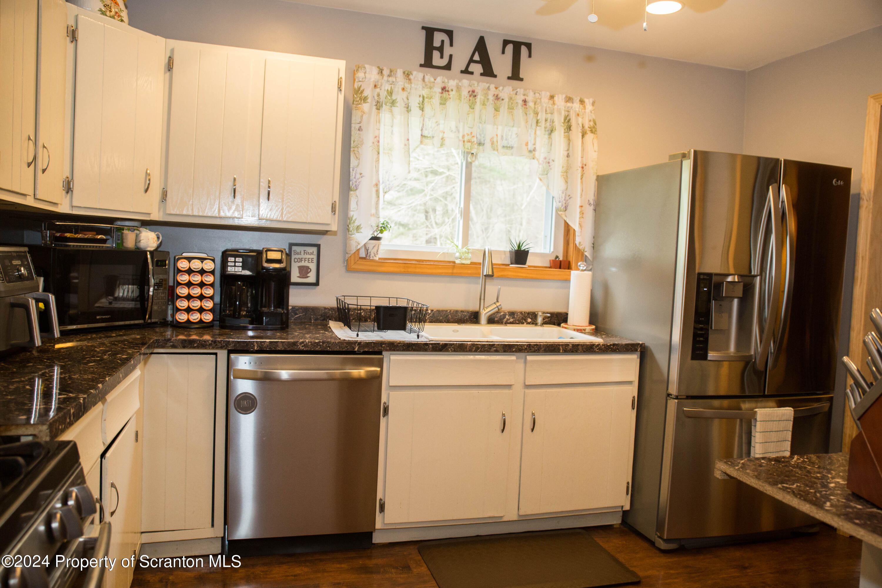 88 Riverside Drive Hawley, PA 18428 - Photo 8 of 45 Gallery Image 8