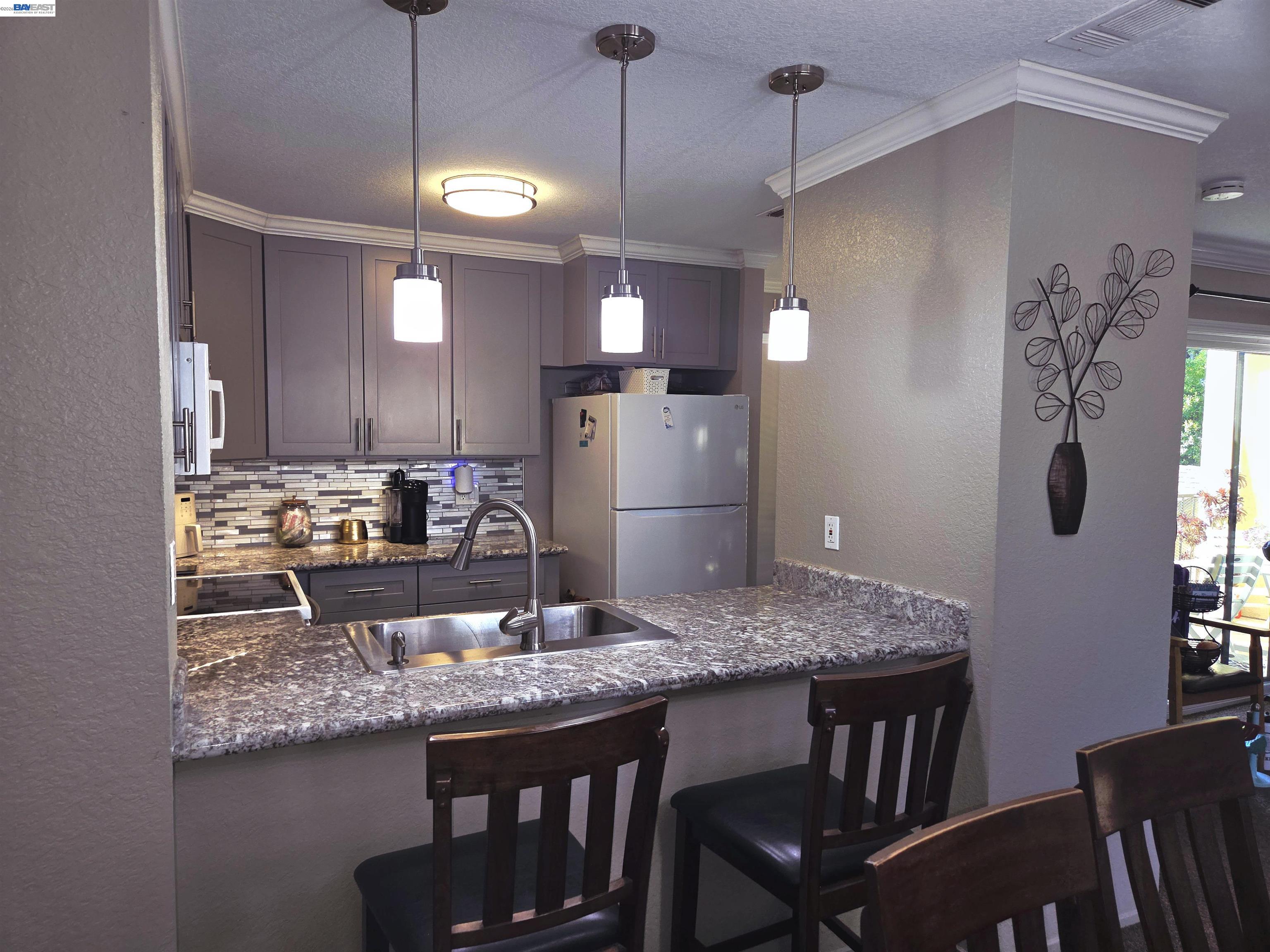 1609 West Swain Road Stockton, CA 95207 - Photo 8 of 28