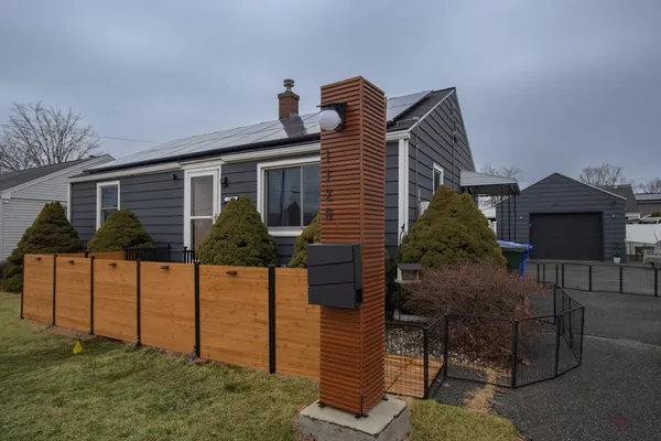 $264,900 | 1128 Page Boulevard, Springfield, MA 01104