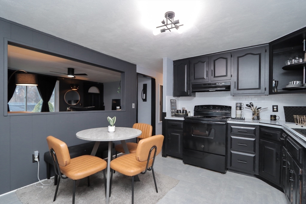 1128 Page Boulevard Springfield, MA 01104 - Photo 16 of 40