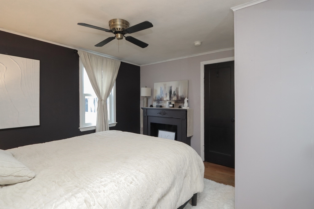 1128 Page Boulevard Springfield, MA 01104 - Photo 18 of 40